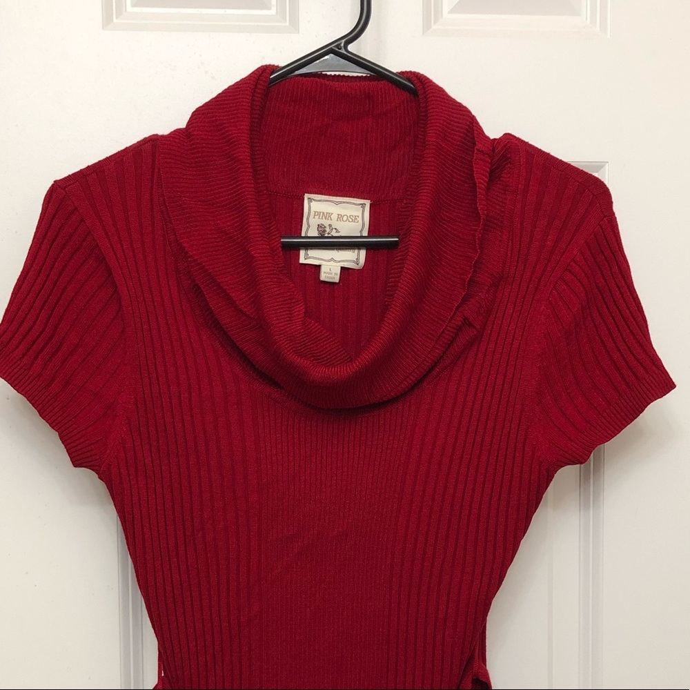 Like new! Red sweater dress with waist tie